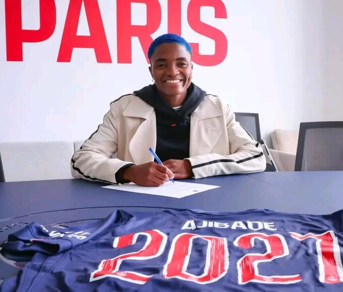 Rasheedat Ajibade signs for PSG